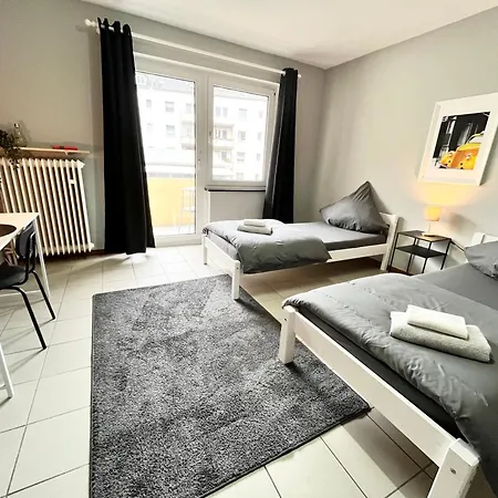 Lejlighed 10e 90qm Wi-fi Free Parking Calm Back House