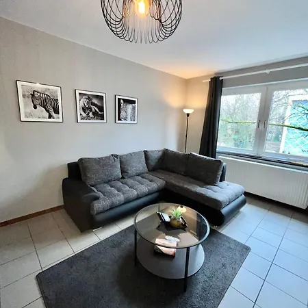 Apartament 10e 90qm Wi-fi Free Parking Calm Back House *