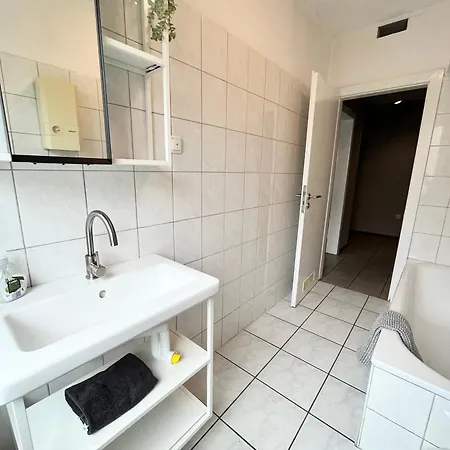 Apartament 10e 90qm Wi-fi Free Parking Calm Back House Dortmund