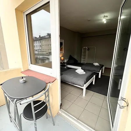 Apartament 10e 90qm Wi-fi Free Parking Calm Back House *