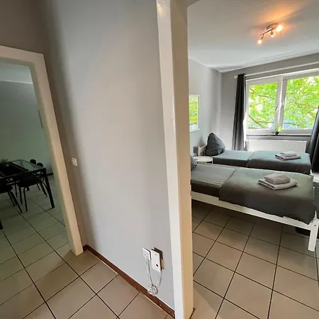 10e 90qm Wi-fi Free Parking Calm Back House Apartament