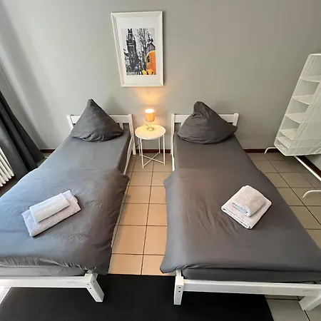 Apartament 10e 90qm Wi-fi Free Parking Calm Back House *