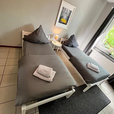 10e 90qm Wi-fi Free Parking Calm Back House Apartament