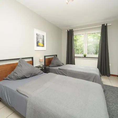 10e 90qm Wi-fi Free Parking Calm Back House *