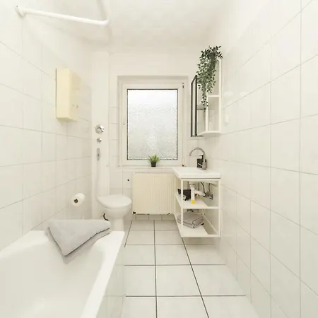 10e 90qm Wi-fi Free Parking Calm Back House Apartament *