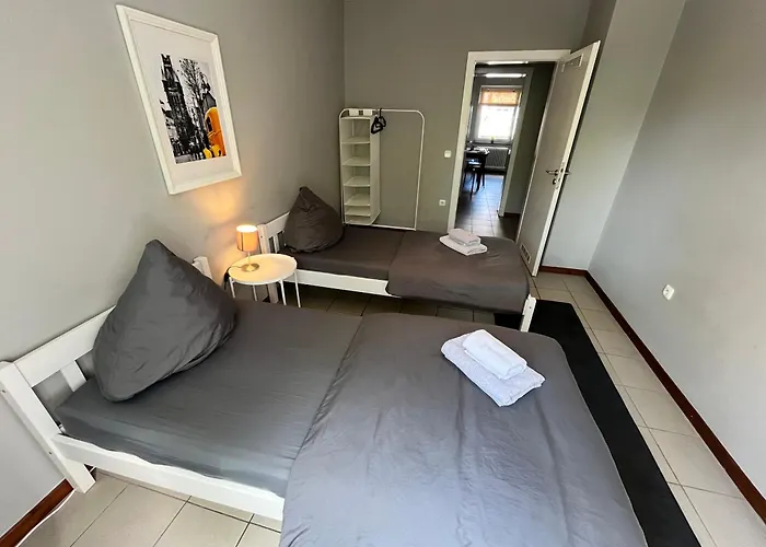 10e 90qm Wi-fi Free Parking Calm Back House 公寓 *